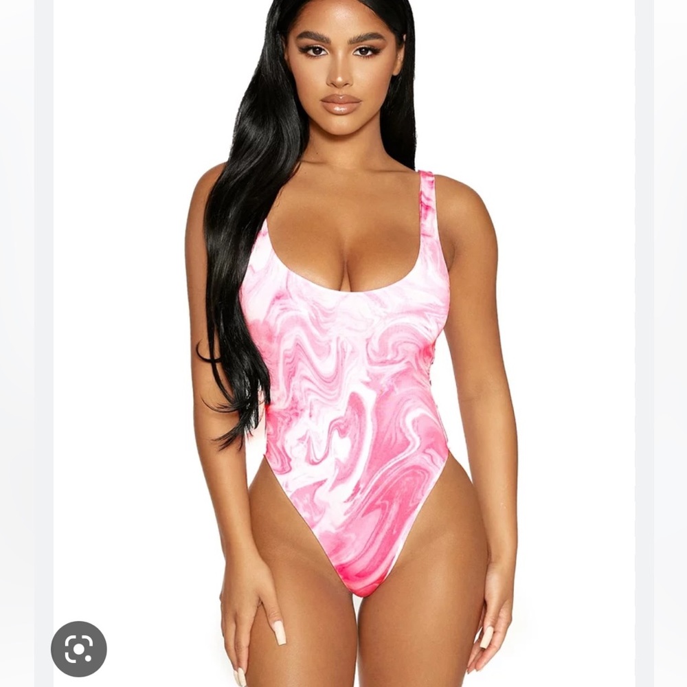 Naked wardrobe One-Piece Swimsuit 💗 and Swim Cover